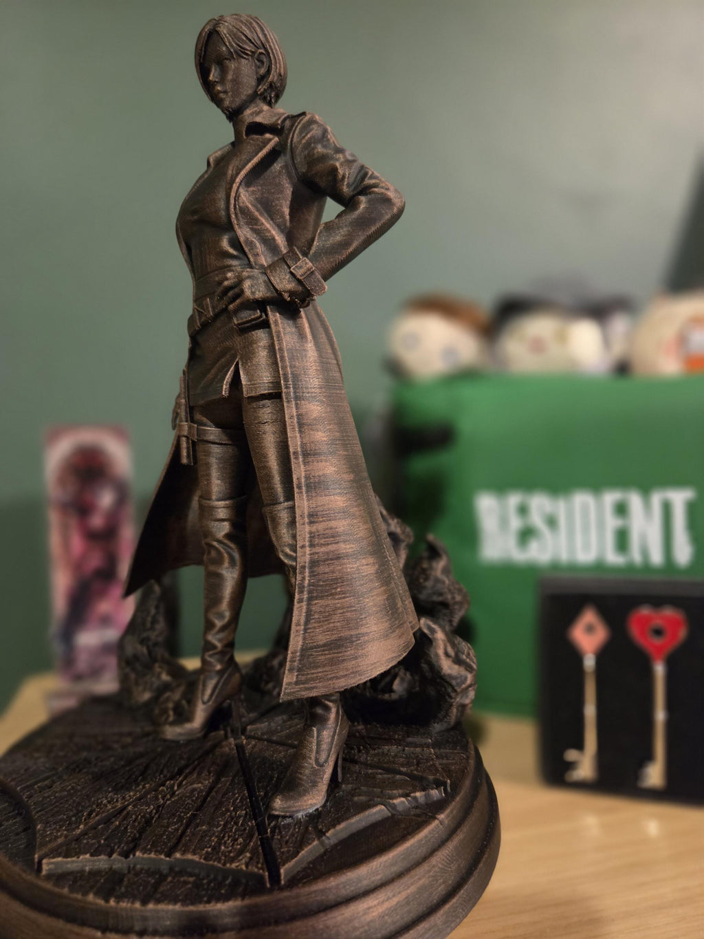 Ada Wong Resident Evil Statue