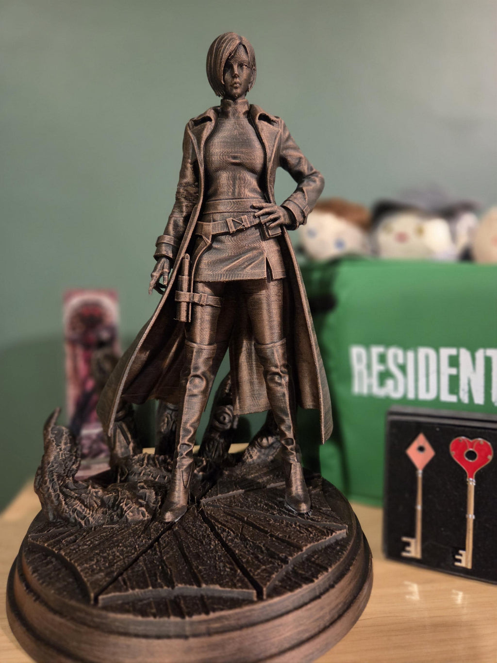 Ada Wong Resident Evil Statue