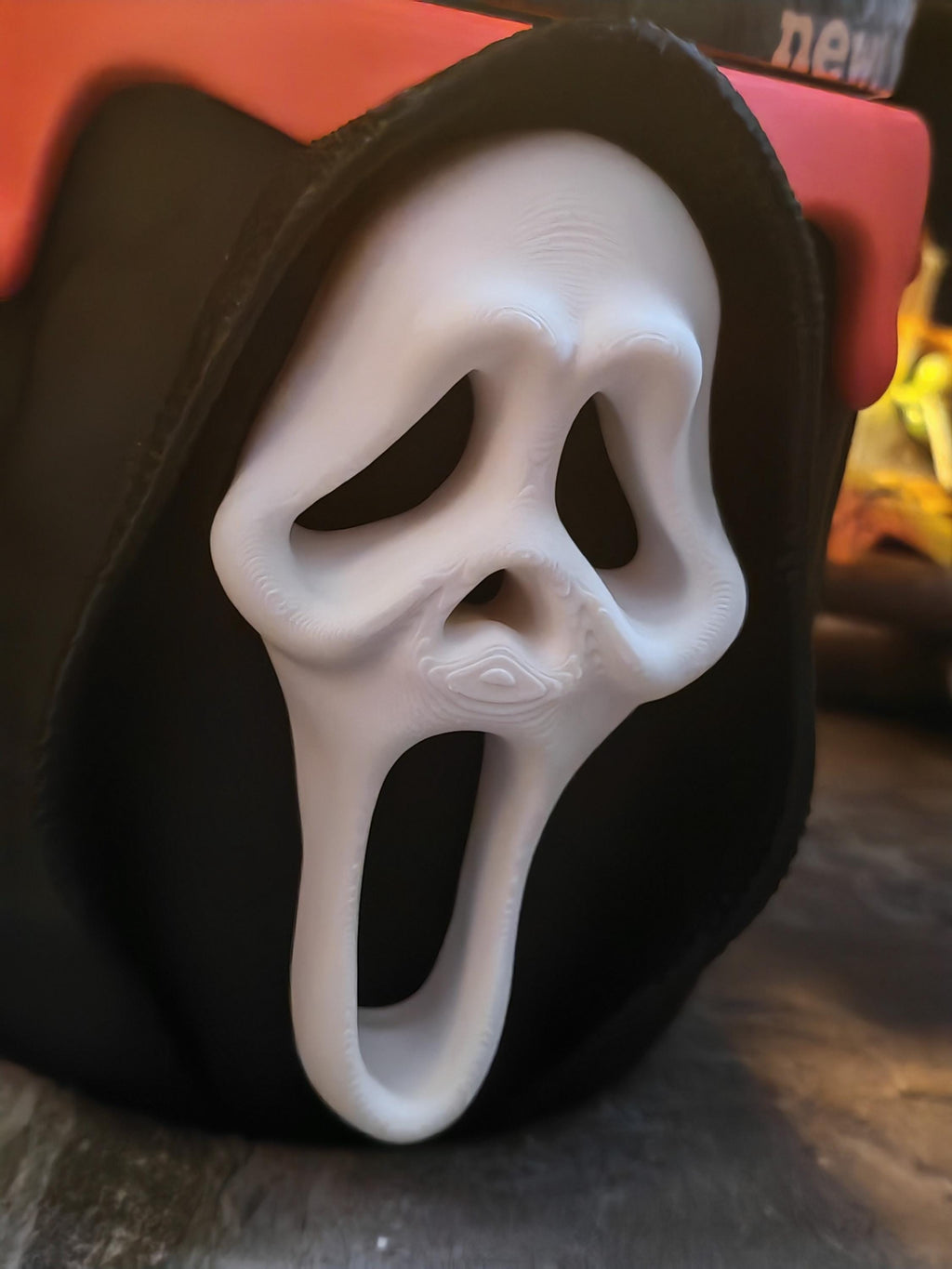 Ghostface Ice Cream Holder – Horror Dessert Bowl & Spoon Holder