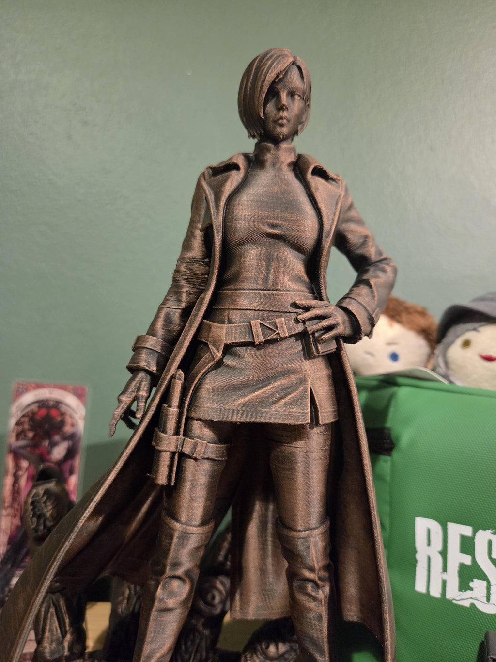 Ada Wong Resident Evil Statue