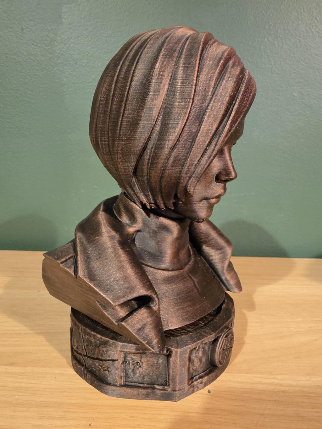 Ada Wong Resident Evil Bust