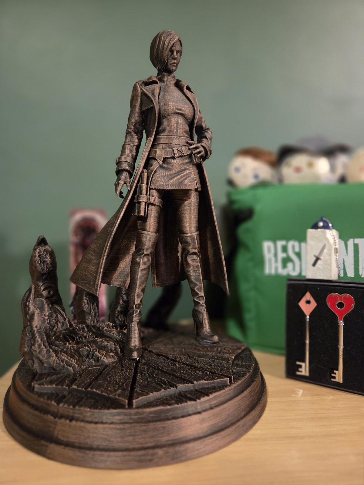 Ada Wong Resident Evil Statue