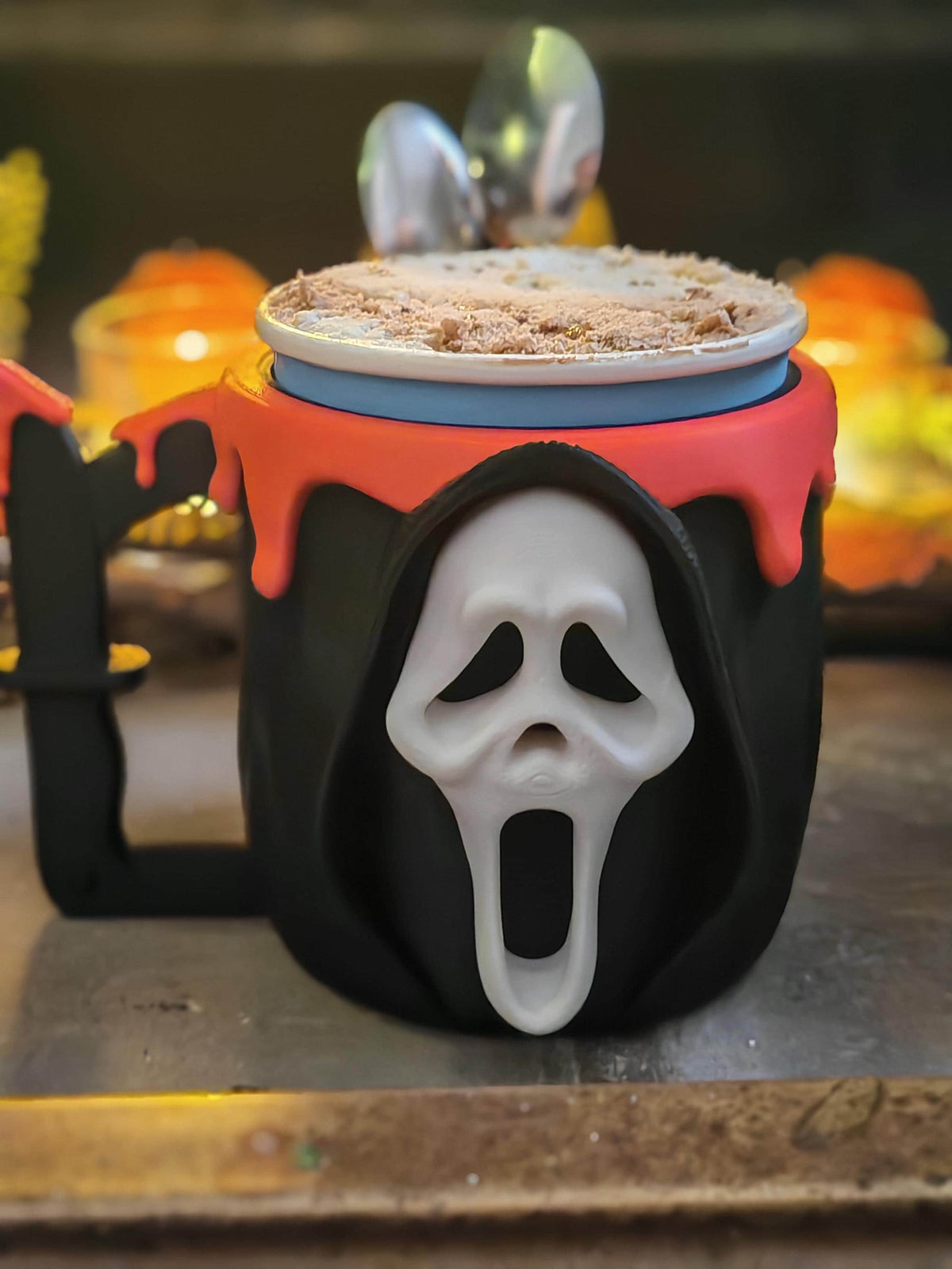 Ghostface Ice Cream Holder – Horror Dessert Bowl & Spoon Holder
